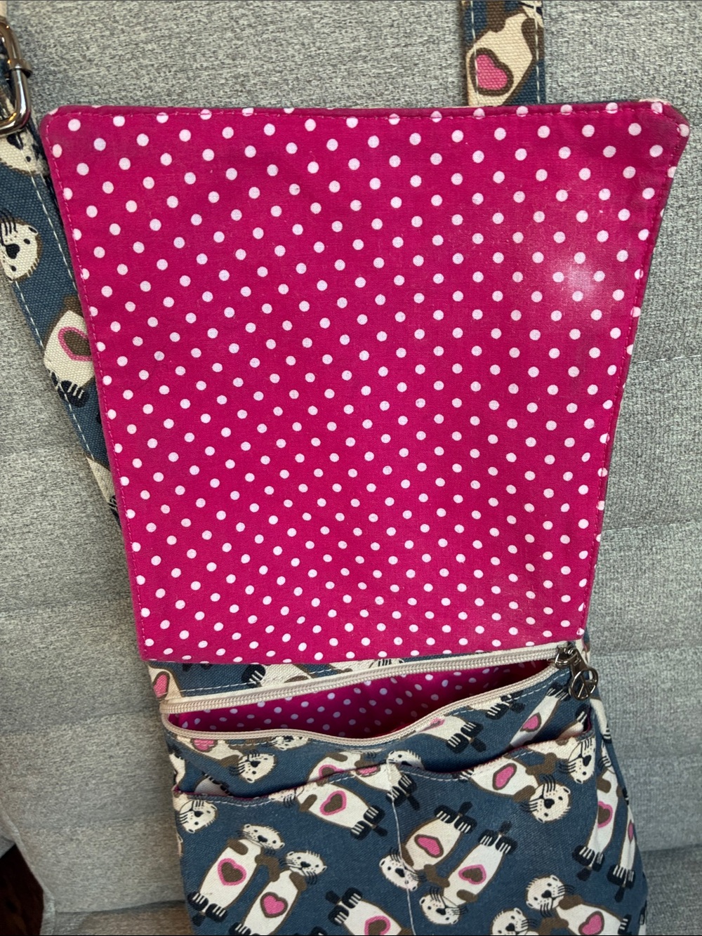 Bungalow 360 Small Messenger Bag Otter - Picture 5 of 16